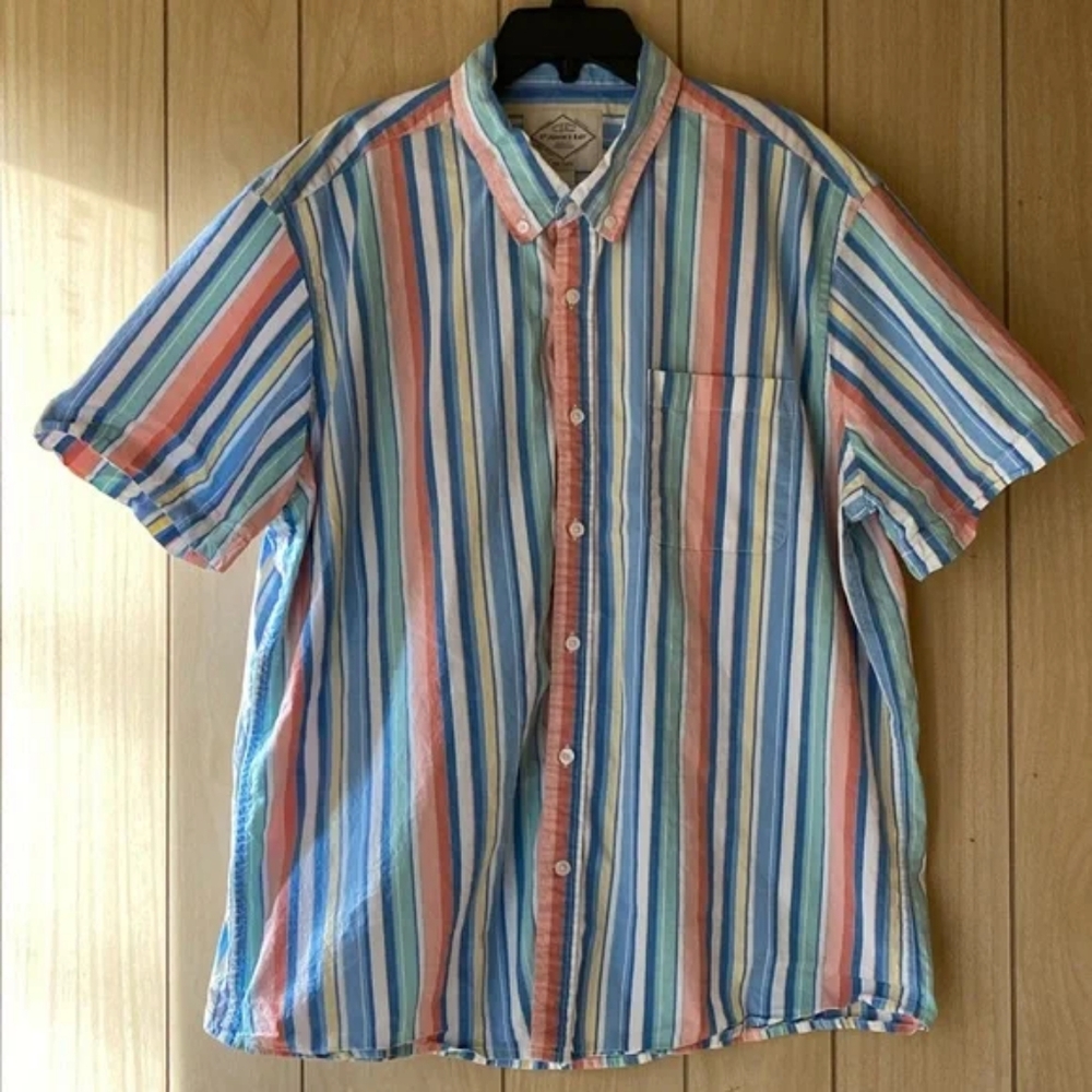 Men’s short sleeve button up